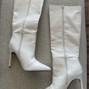 Chic Ivory Croc-Embossed Boots